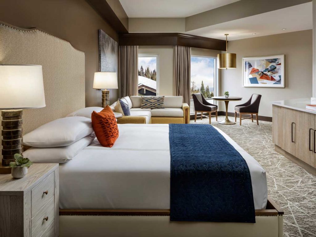 Deluxe studio at The Josie